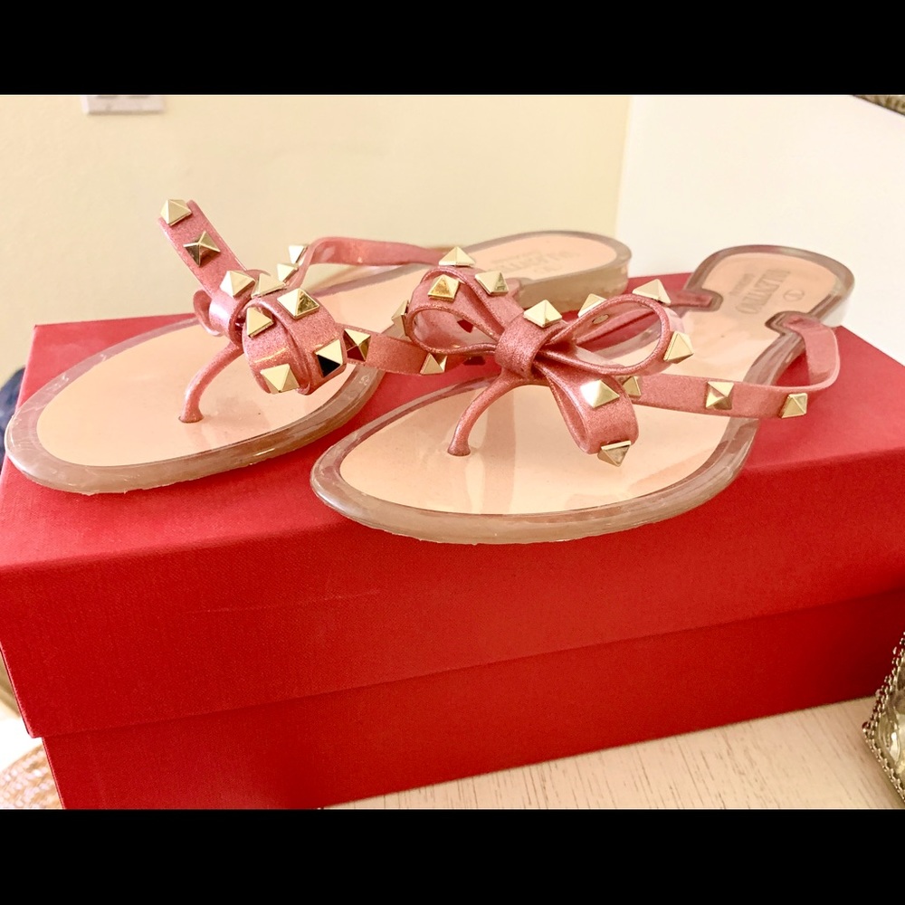 VALENTINO Rockstud Jelly Thong US size 9 EU 40